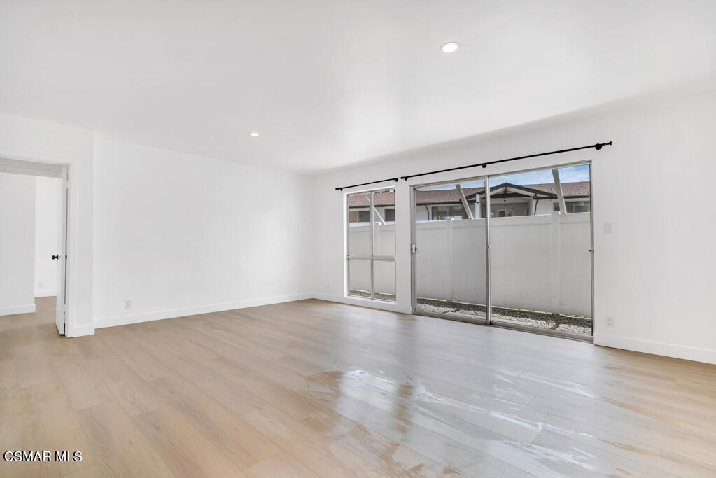 605 Warwick Avenue 629-1 Property Photo 4