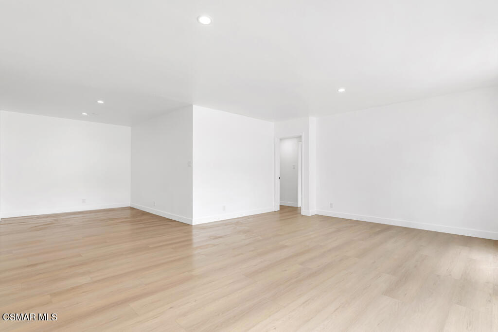605 Warwick Avenue 629-1 Property Photo 11