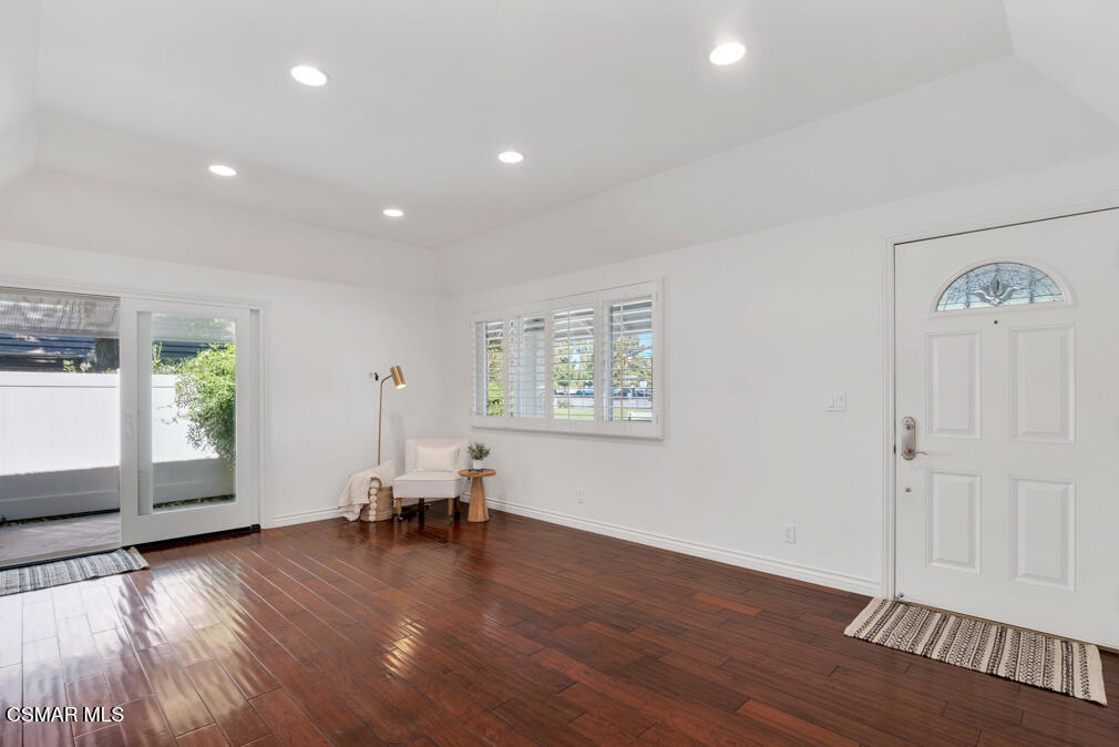 2834 Instone Court Property Photo 10