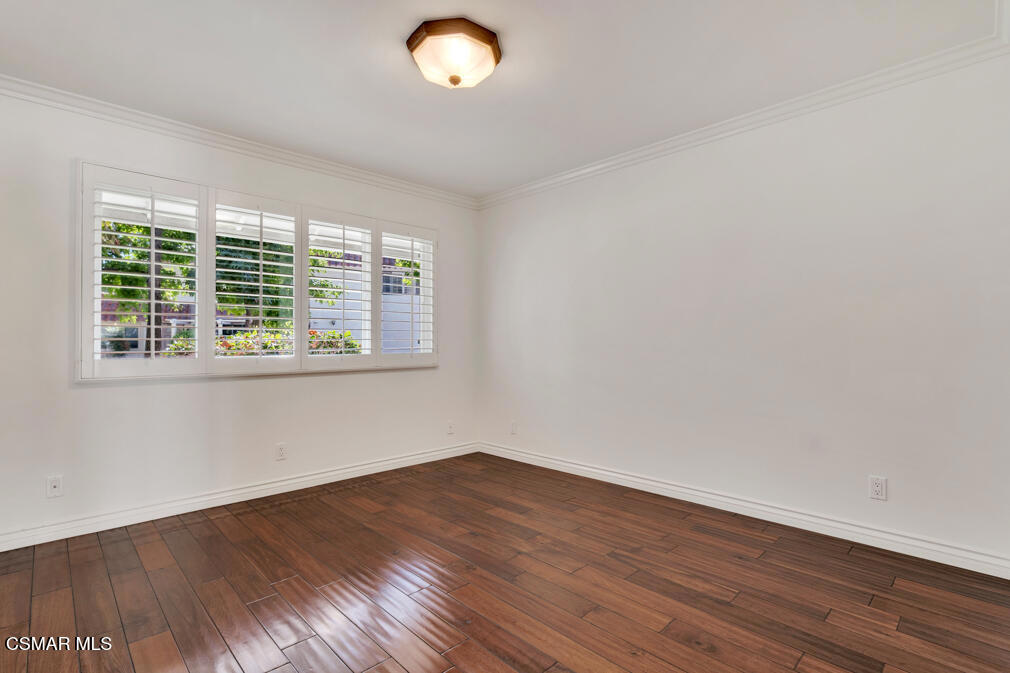 2834 Instone Court Property Photo 12