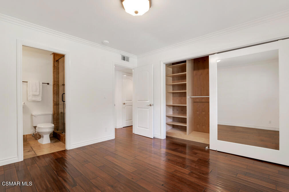 2834 Instone Court Property Photo 13