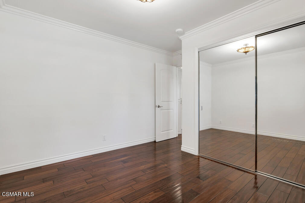 2834 Instone Court Property Photo 19