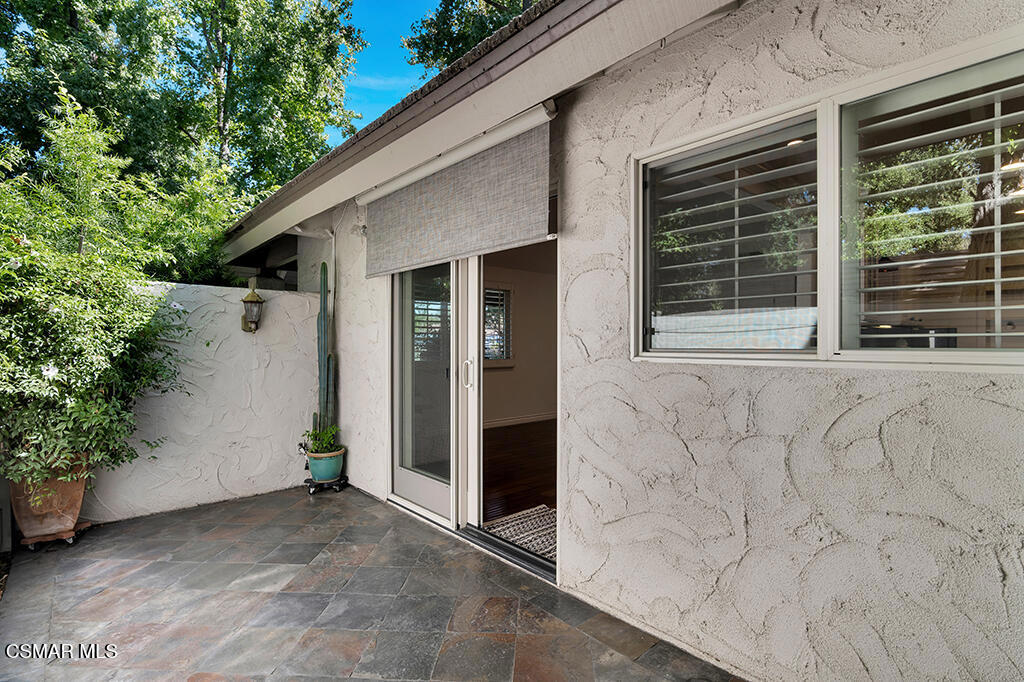 2834 Instone Court Property Photo 24