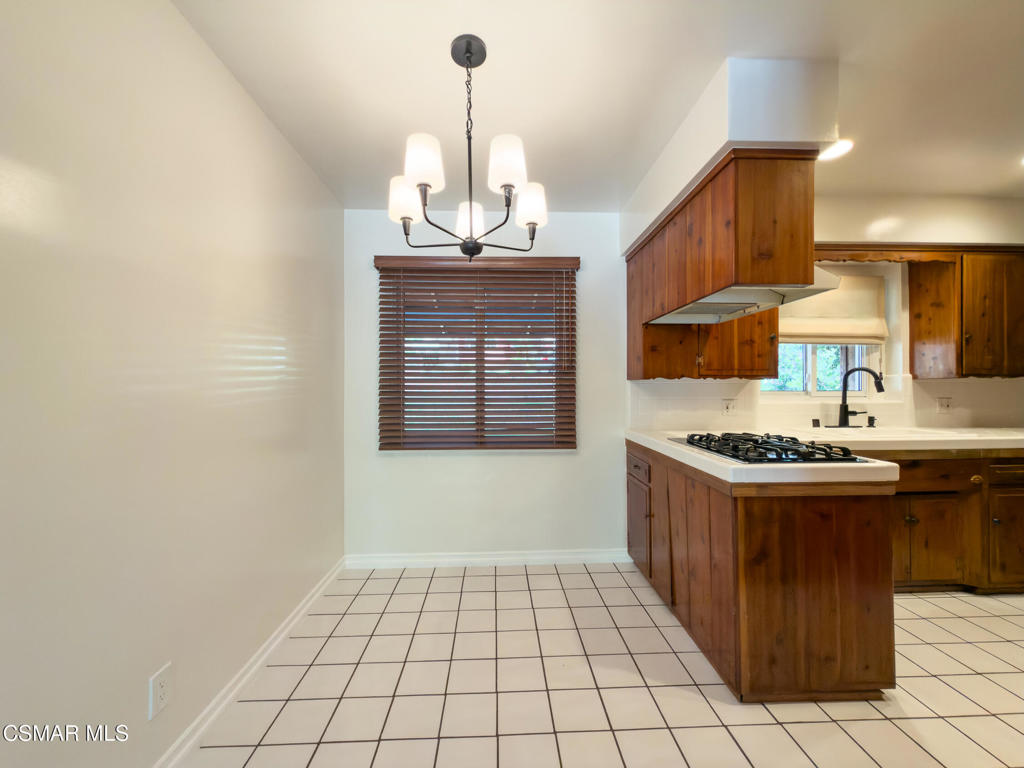 3932 Mayfield Avenue Property Photo 12