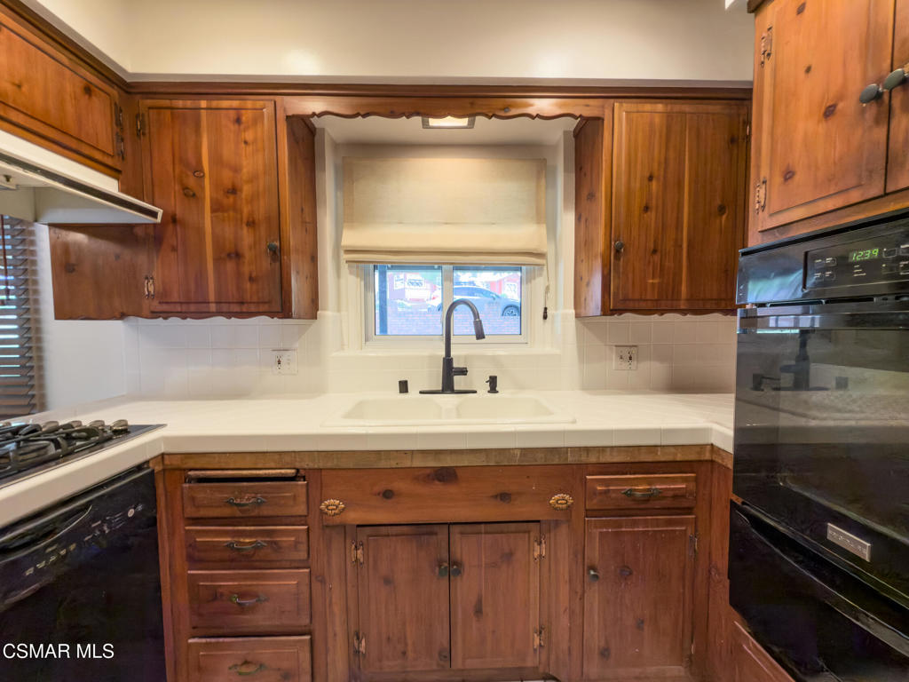 3932 Mayfield Avenue Property Photo 15