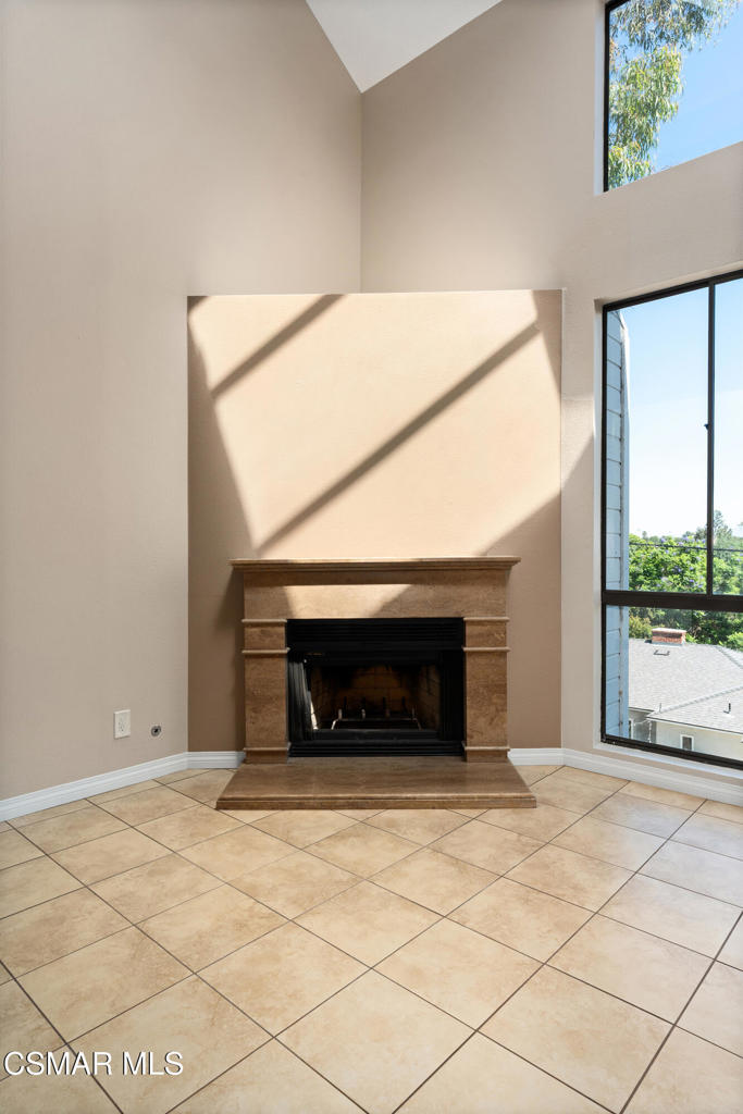 13331 Moorpark Street 328 Property Photo 6