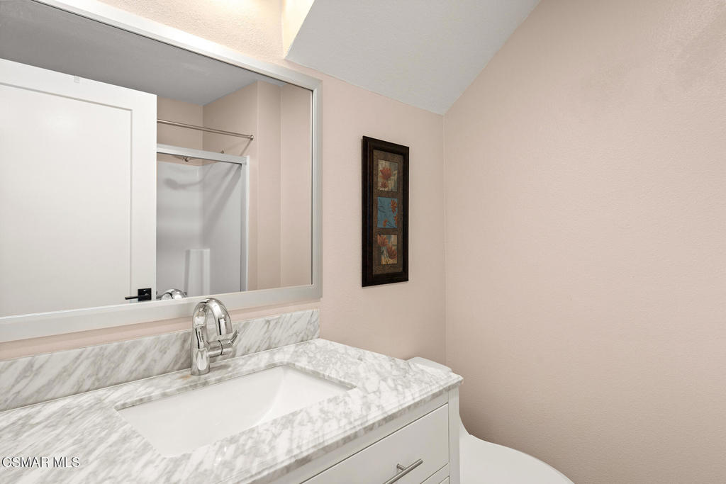 13331 Moorpark Street 328 Property Photo 27