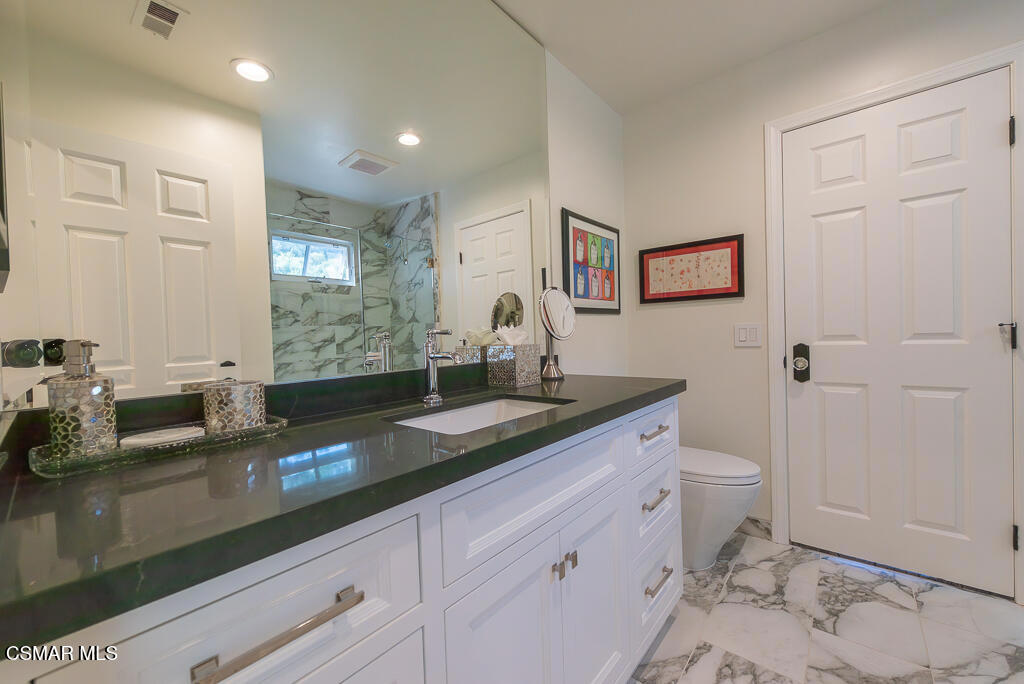2491 Swanfield Court Property Photo 43