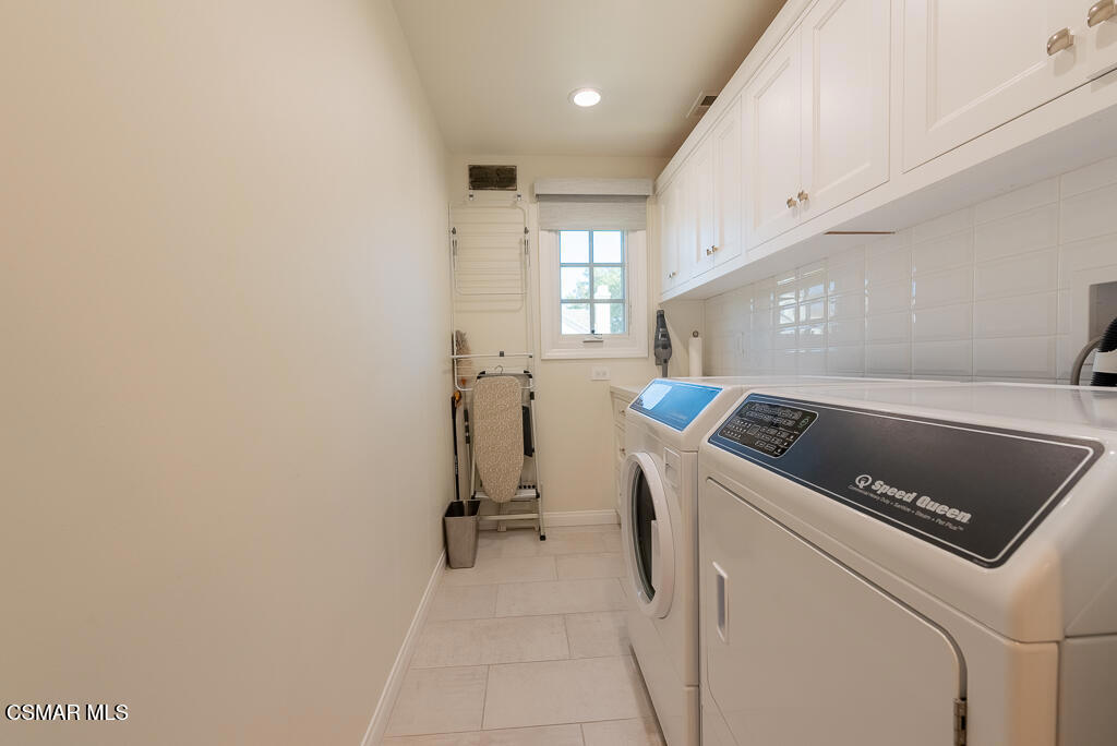 2491 Swanfield Court Property Photo 46