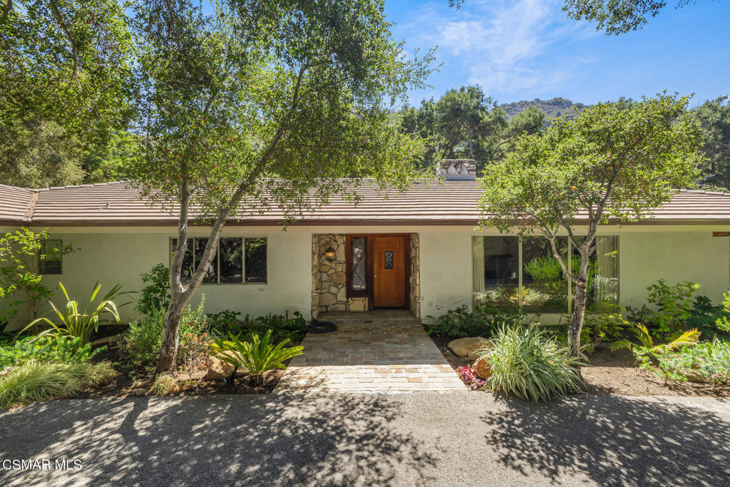 25820 Piuma Road Property Photo 4