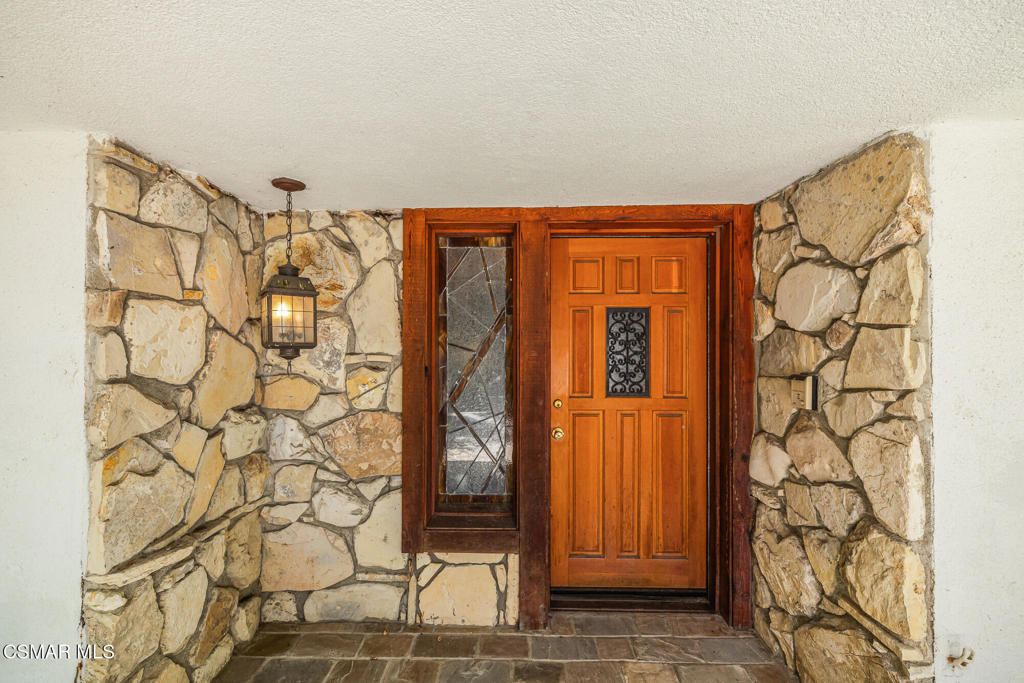 25820 Piuma Road Property Photo 7