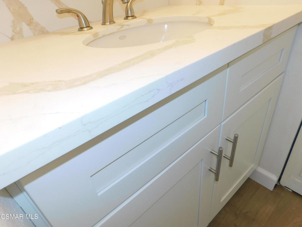 6213 Whitsett Avenue Property Photo 23