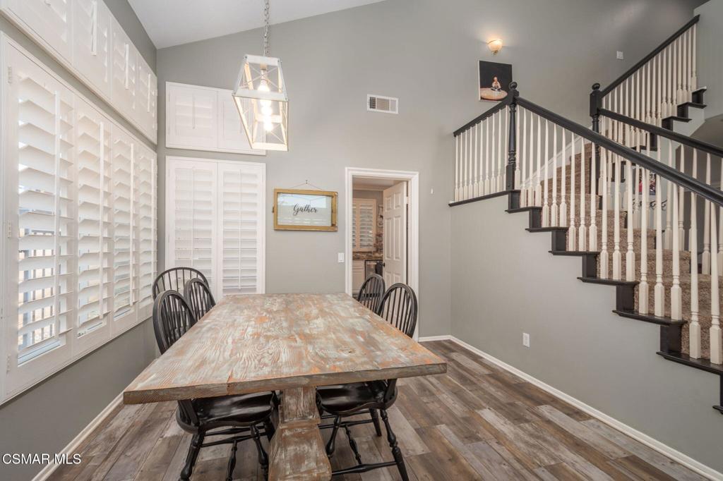 1014 Borden Avenue Property Photo 10