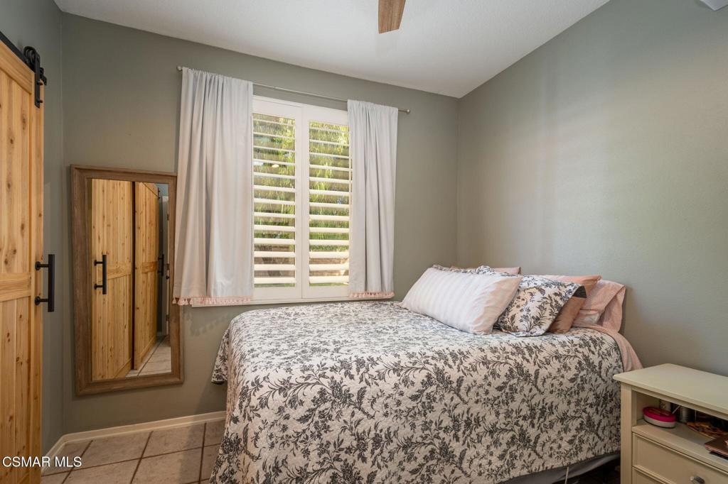 1014 Borden Avenue Property Photo 17