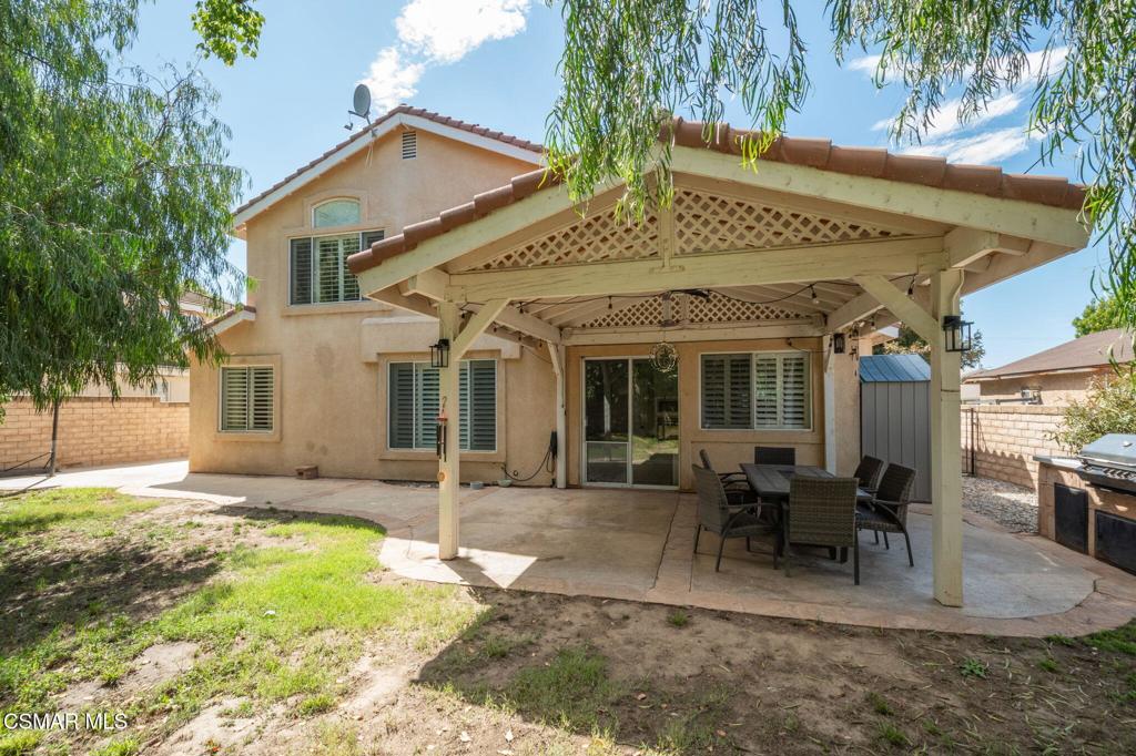 1014 Borden Avenue Property Photo 31