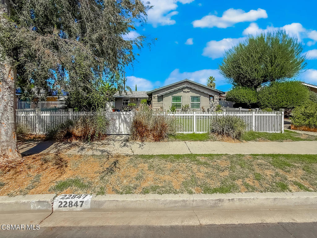 22847 W Enadia Way Property Photo 3
