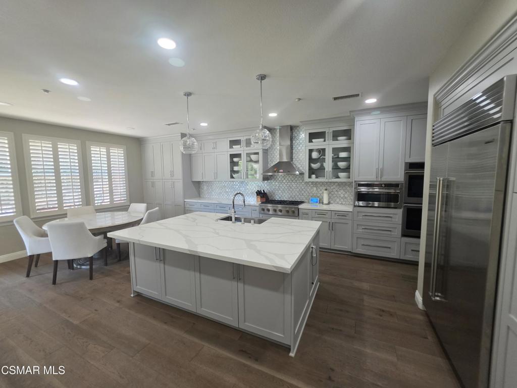 6891 Breezy Glen Drive Property Photo 1