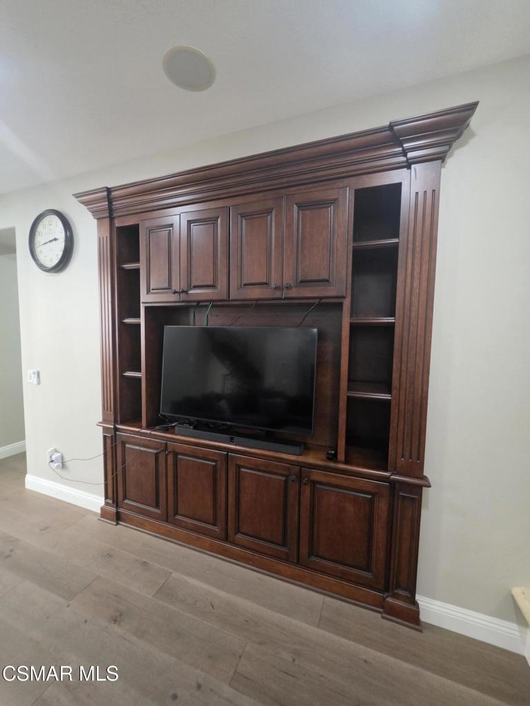 6891 Breezy Glen Drive Property Photo 13