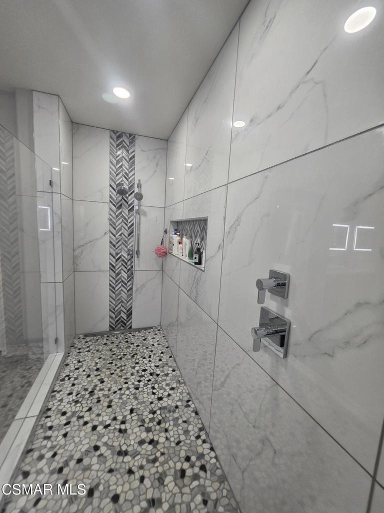 6891 Breezy Glen Drive Property Photo 22