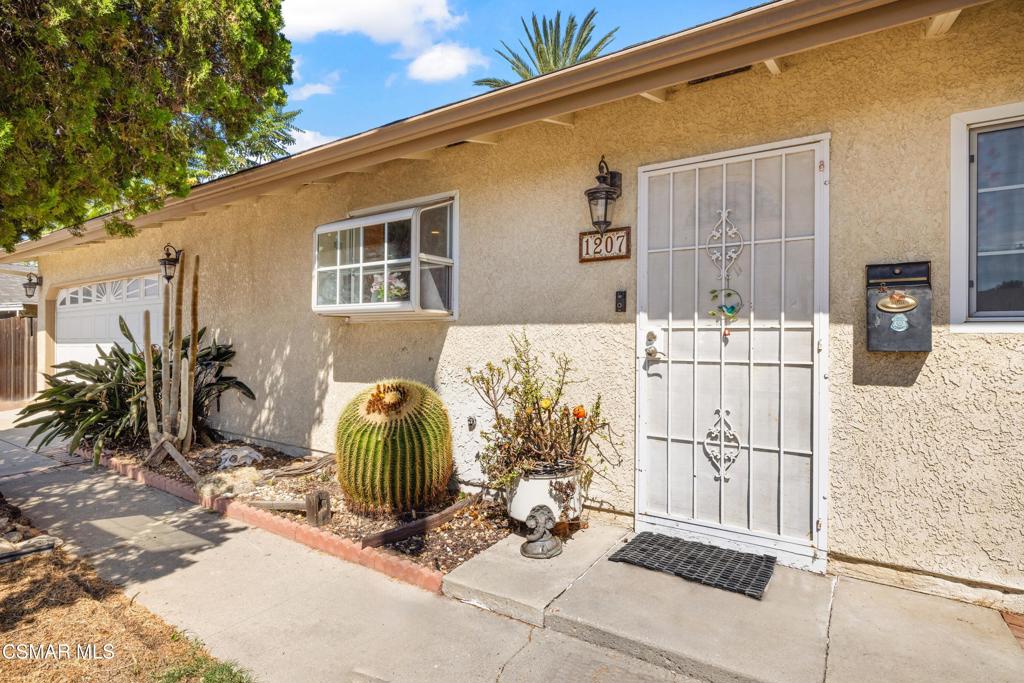 1207 Graham Street Property Photo 4