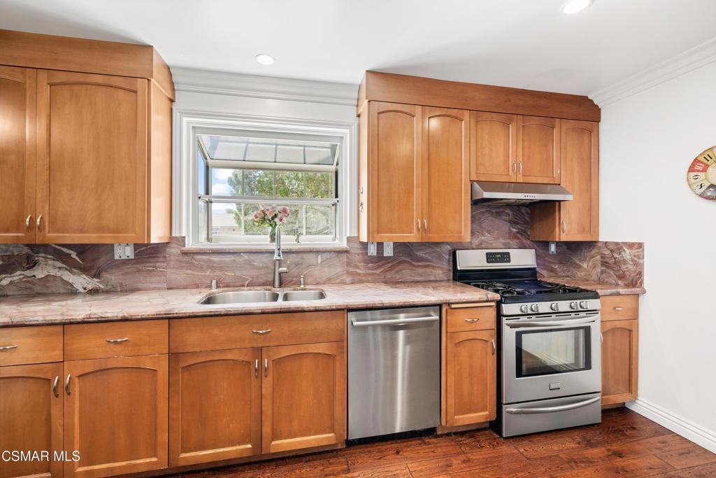 1207 Graham Street Property Photo 8