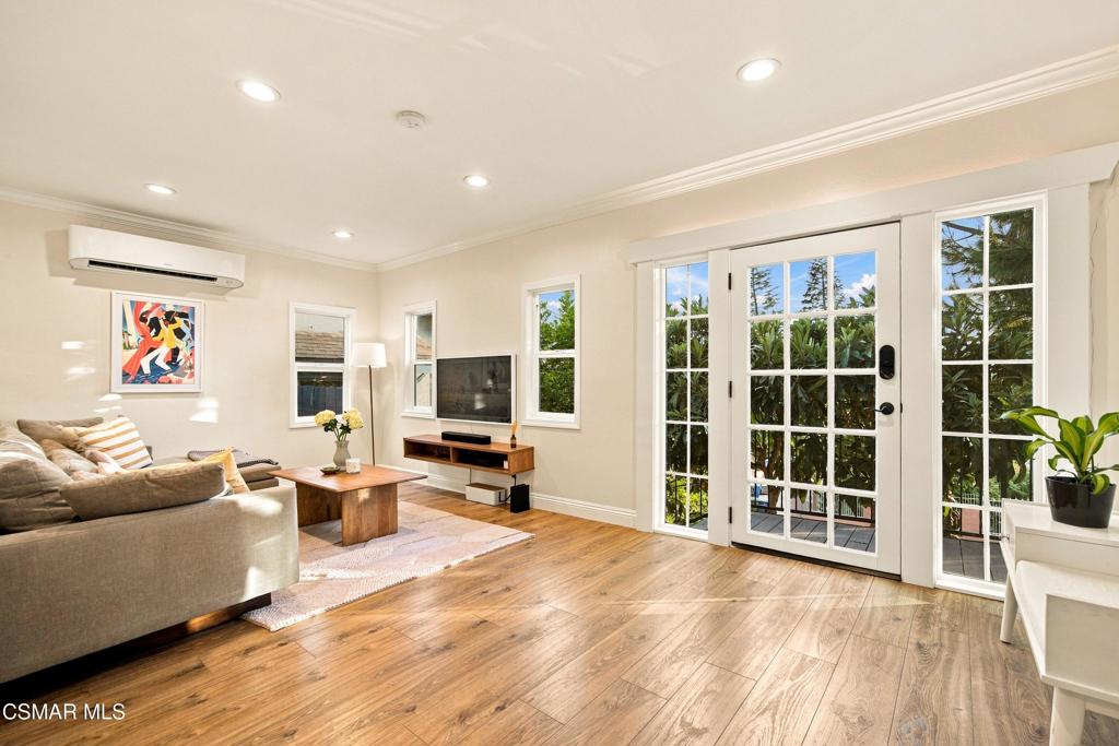 1507 Isabel Street Property Photo 4