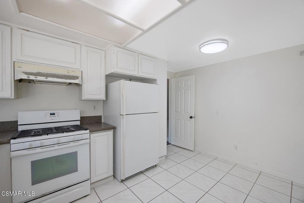 28636 Lapine Avenue Property Photo 22