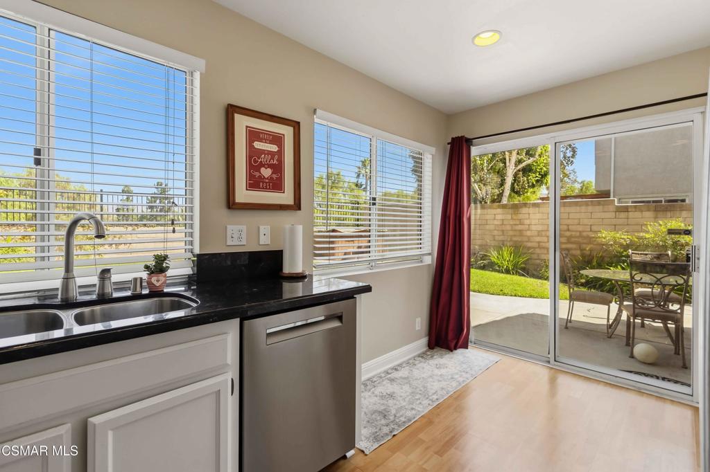1160 Knottingham Street Property Photo 20