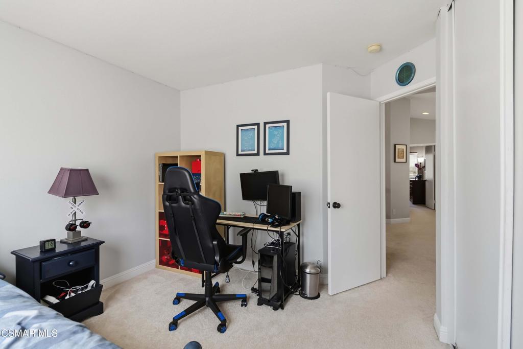 1160 Knottingham Street Property Photo 24