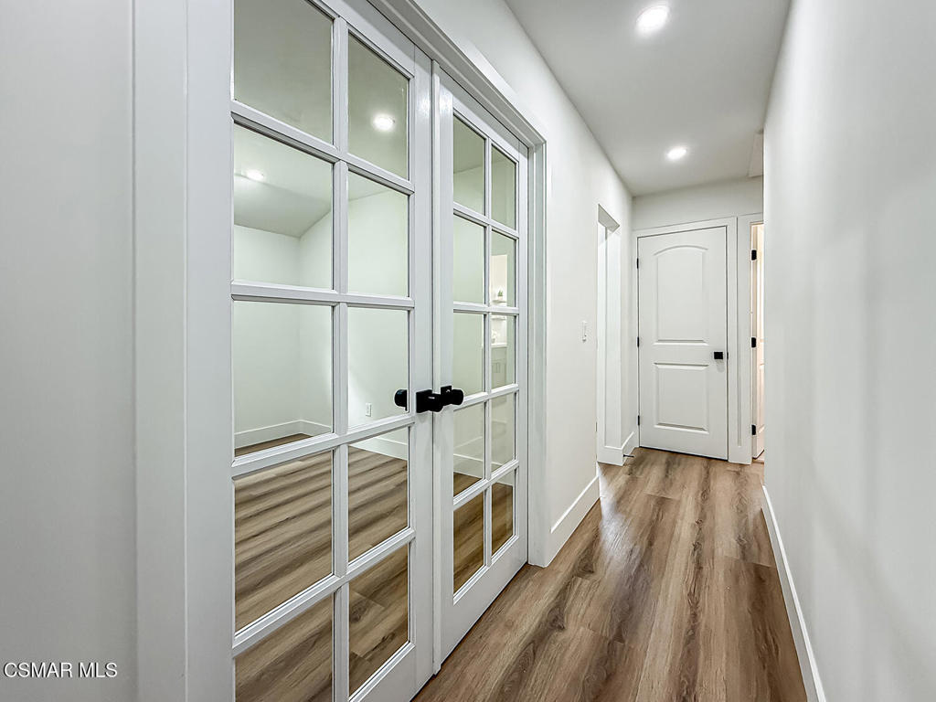 968 Tapies Court Property Photo 15