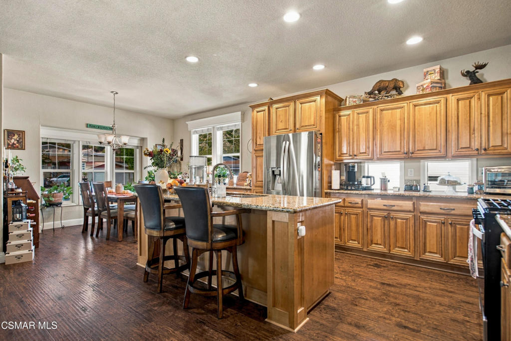 15455 Glenoaks Boulevard 414 Property Photo 6