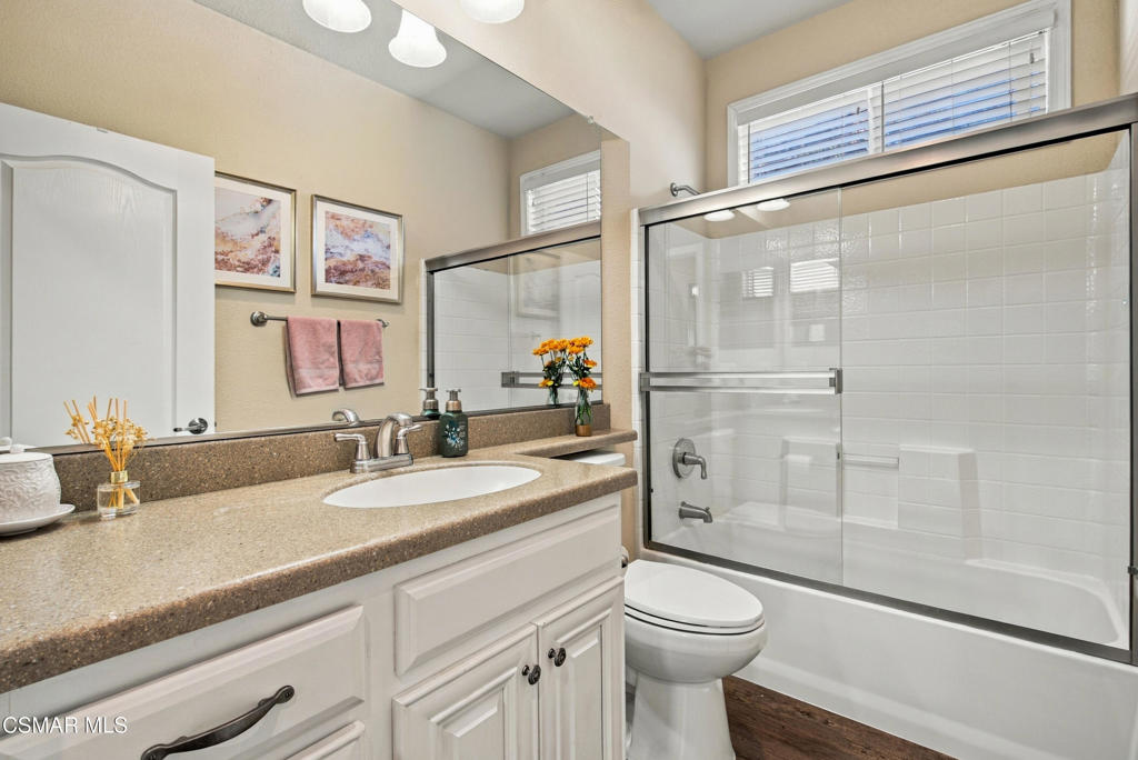 15455 Glenoaks Boulevard 414 Property Photo 13