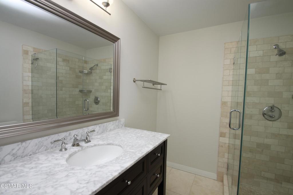 4745 Avedon Road Property Photo 11