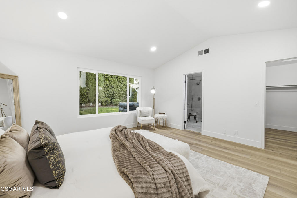 5834 Woodglen Drive Property Photo 27