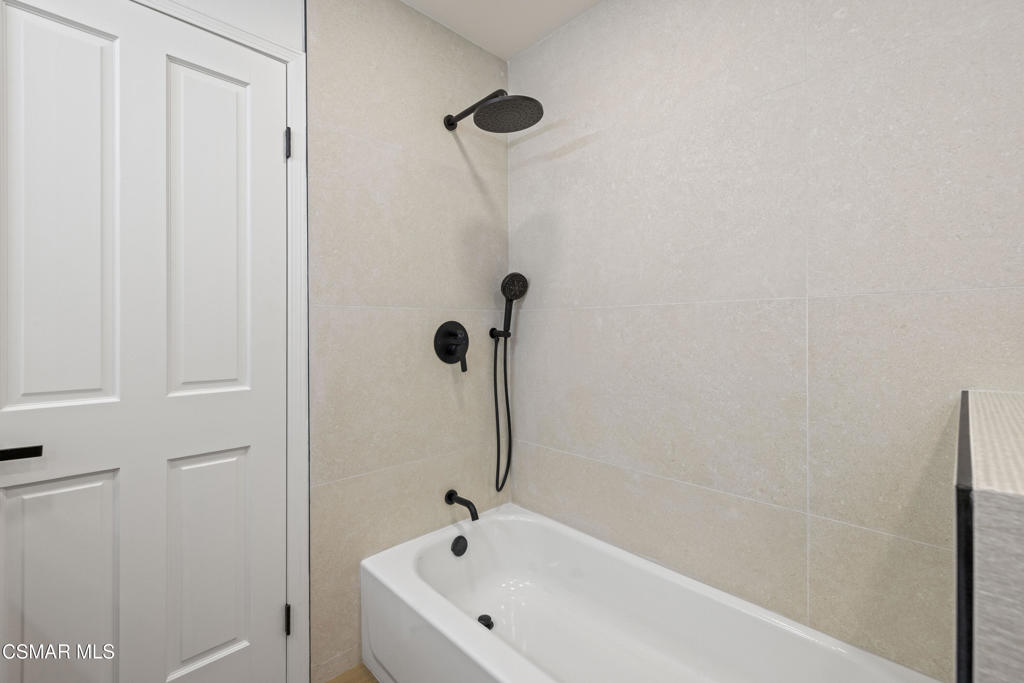 5834 Woodglen Drive Property Photo 40