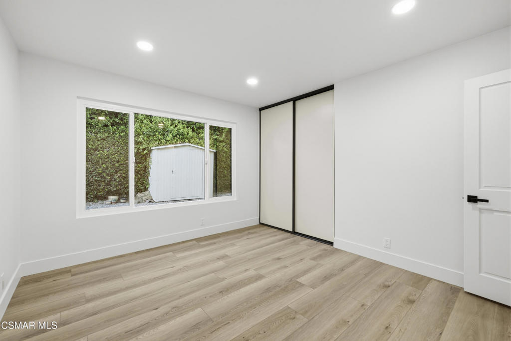 5834 Woodglen Drive Property Photo 41
