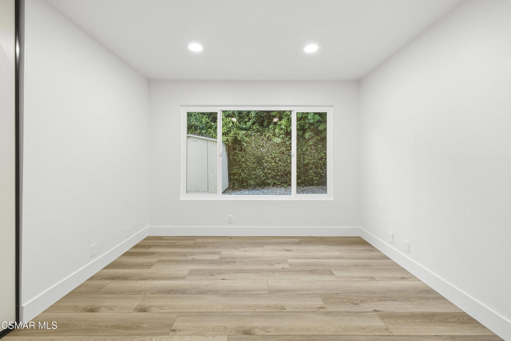 5834 Woodglen Drive Property Photo 42