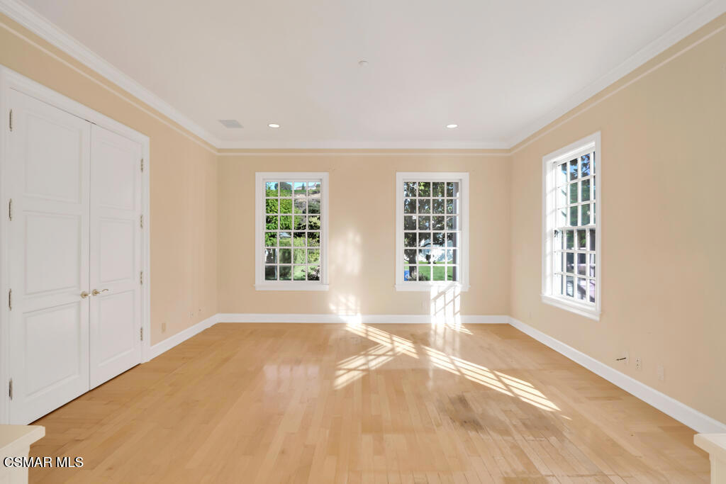591 W Stafford Road Property Photo 12
