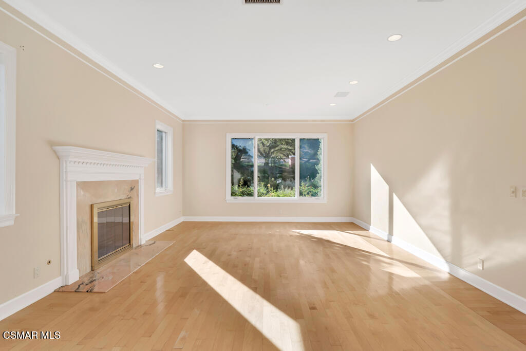 591 W Stafford Road Property Photo 13