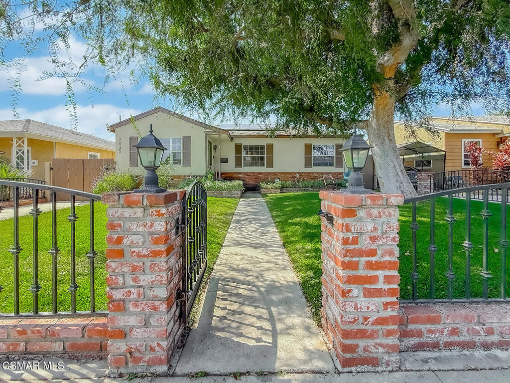 2035 N Evergreen Street Property Photo
