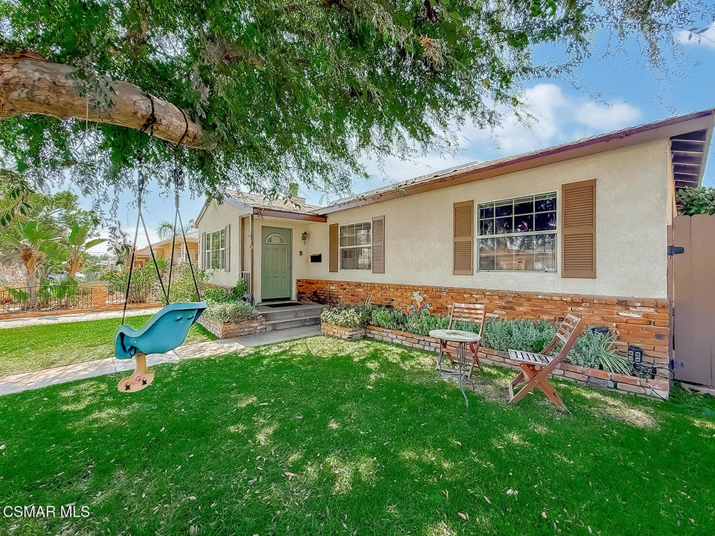 2035 N Evergreen Street Property Photo 4