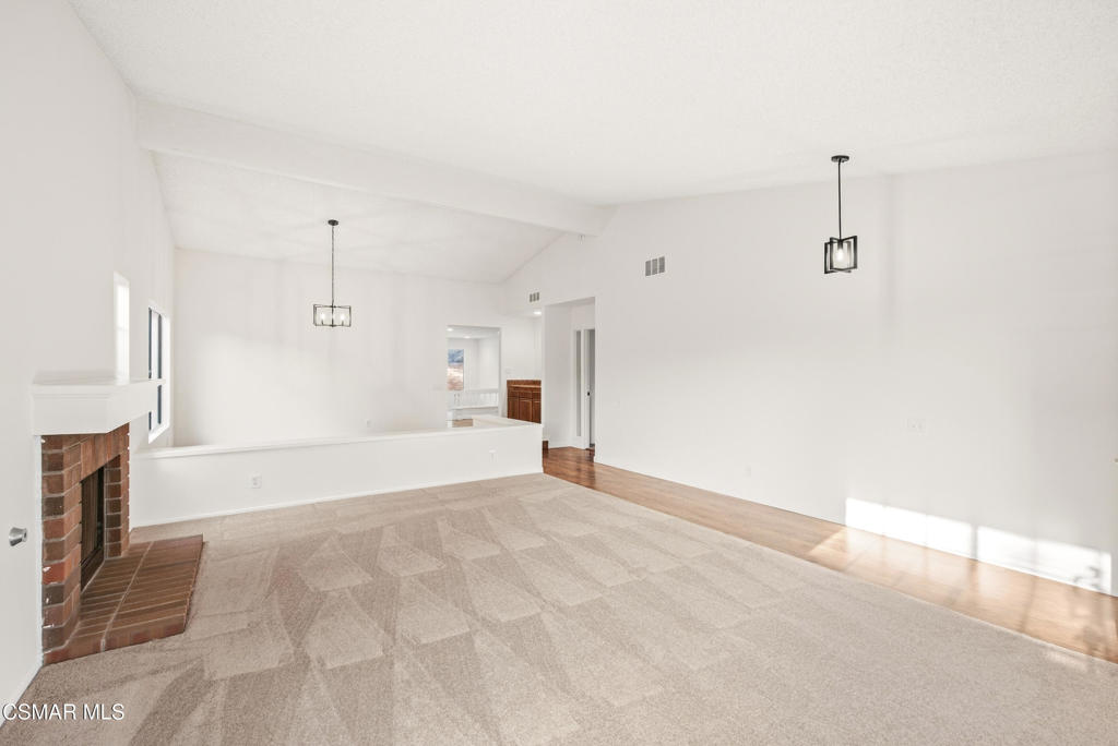 12675 Hillside Drive Property Photo 5