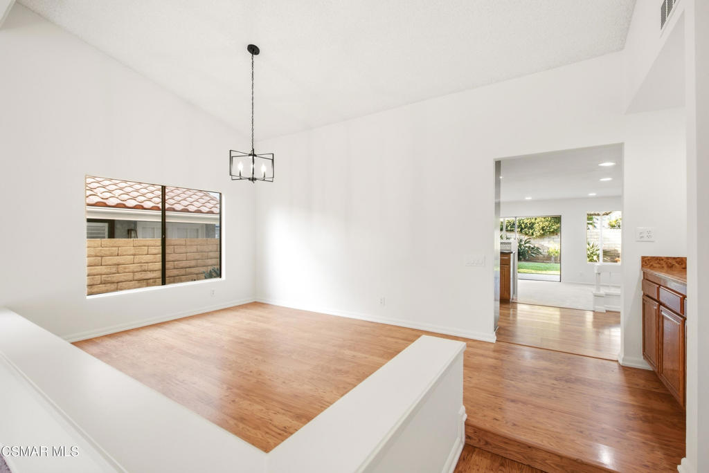 12675 Hillside Drive Property Photo 6