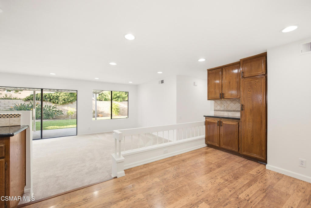 12675 Hillside Drive Property Photo 9