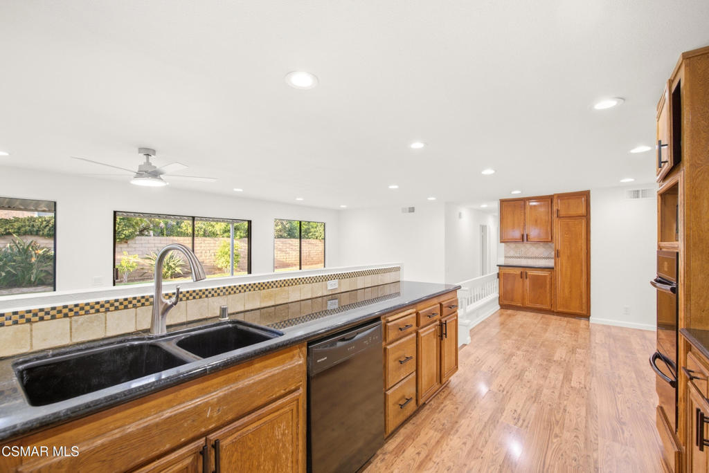 12675 Hillside Drive Property Photo 13