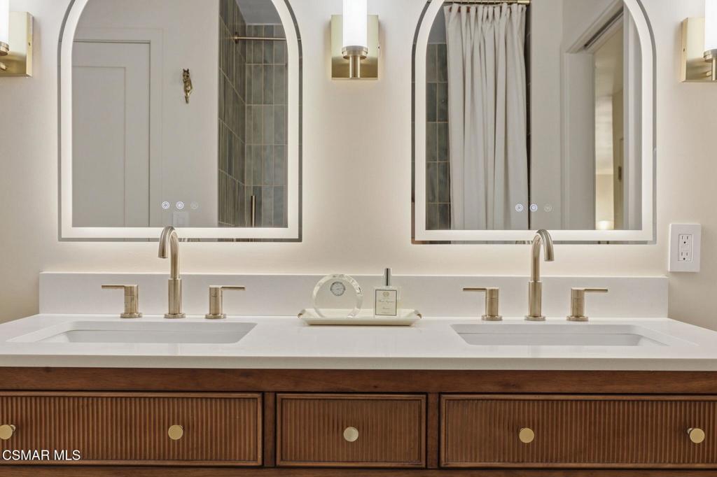 571 Artisan Road Property Photo 18
