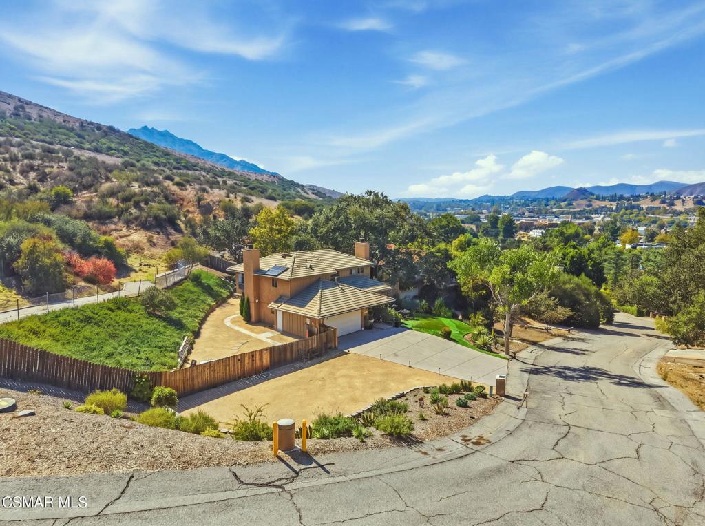 4915 Vejar Drive Property Photo 4