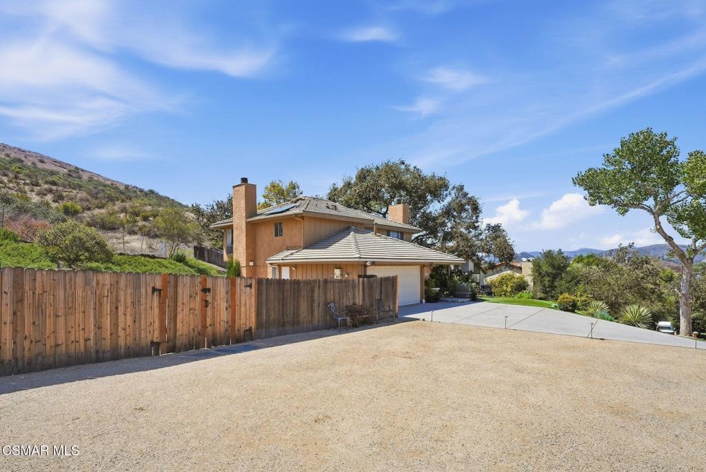 4915 Vejar Drive Property Photo 9