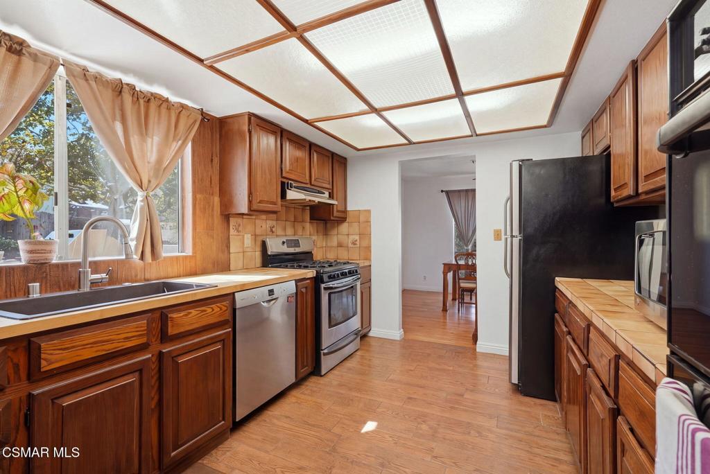 4915 Vejar Drive Property Photo 26