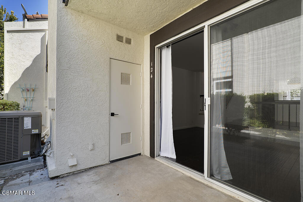 5534 Las Virgenes Road 124 Property Photo 16